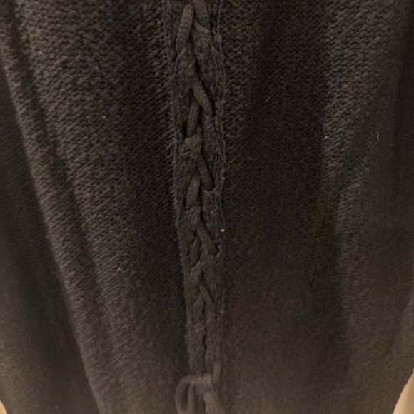 Hollister women’s sweater - Picture 2 of 5